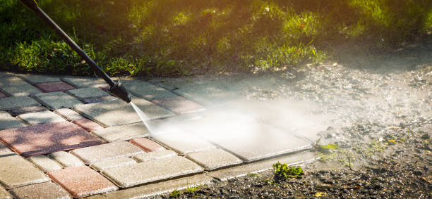 Best Factory Floor Cleaning  in Suamico, WI